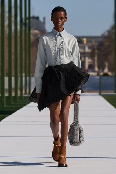 Look 42